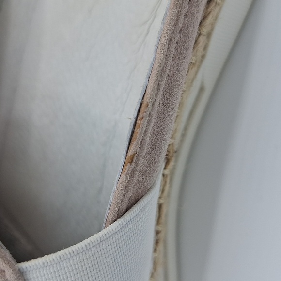 Johnston & Murphy Viv Suede Mule - Picture 15 of 16